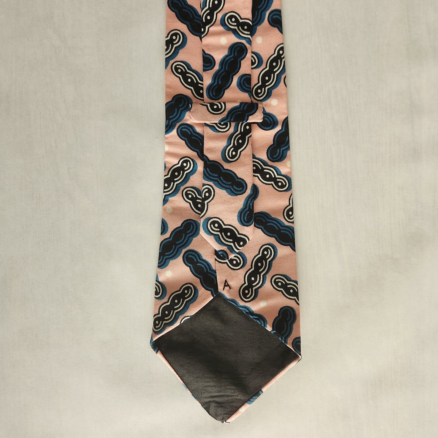 Lewa Necktie